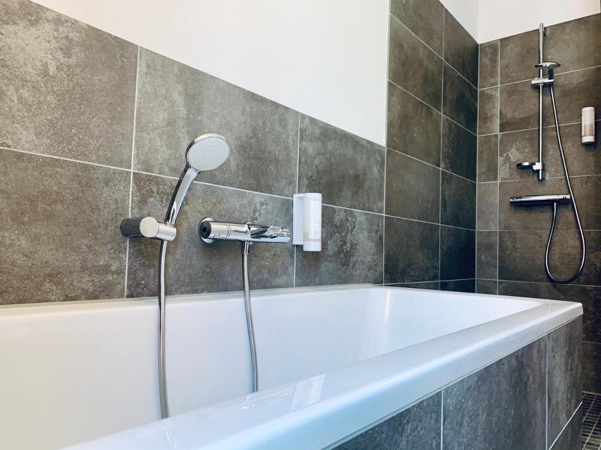 Stadthotel Kachelofen Krumbach Exteriör bild