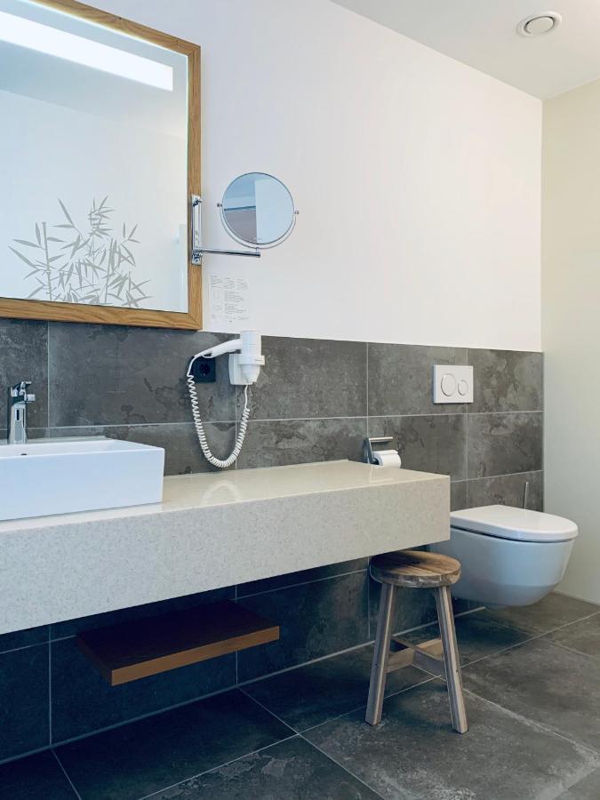 Stadthotel Kachelofen Krumbach Exteriör bild