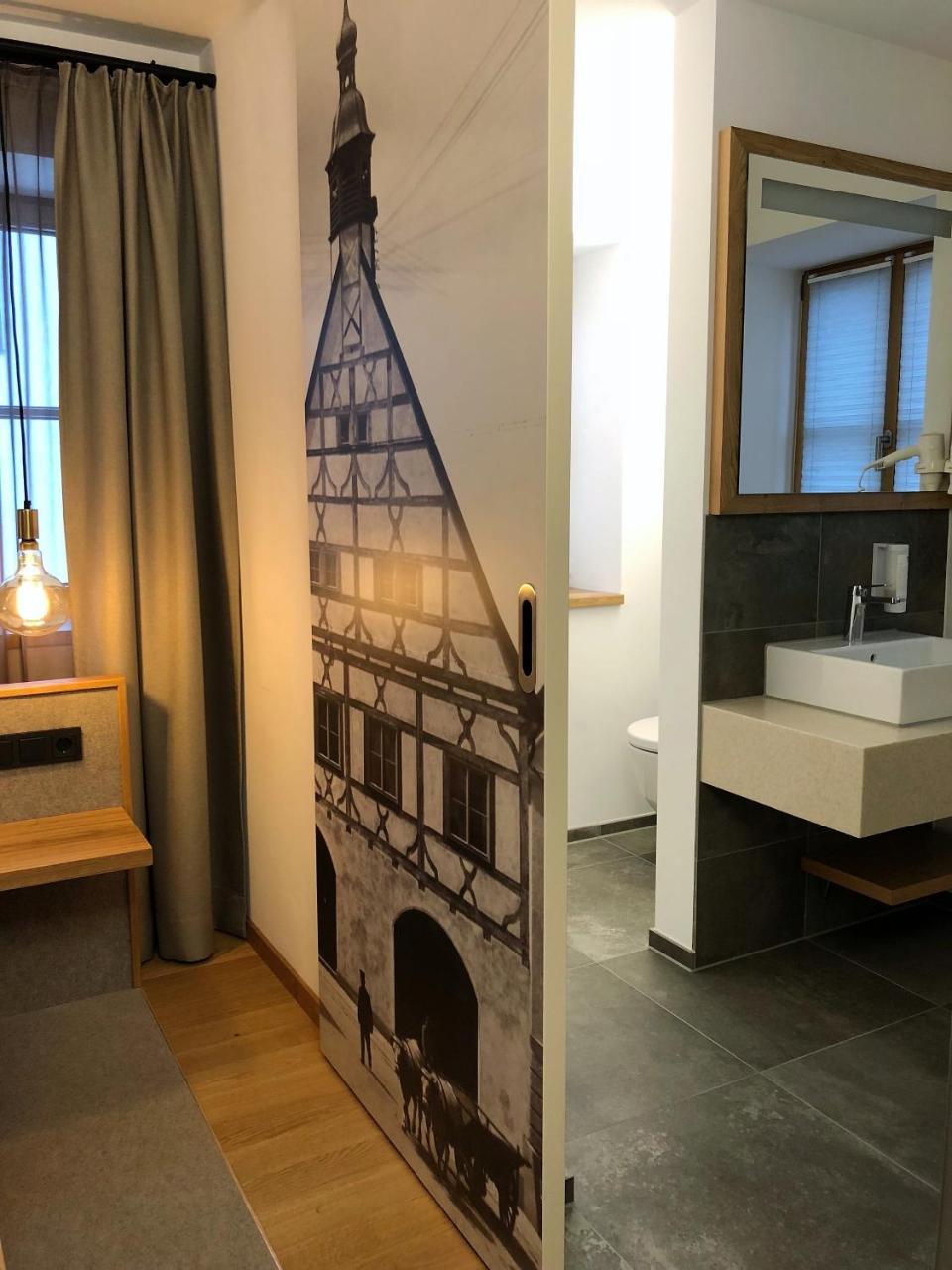 Stadthotel Kachelofen Krumbach Exteriör bild